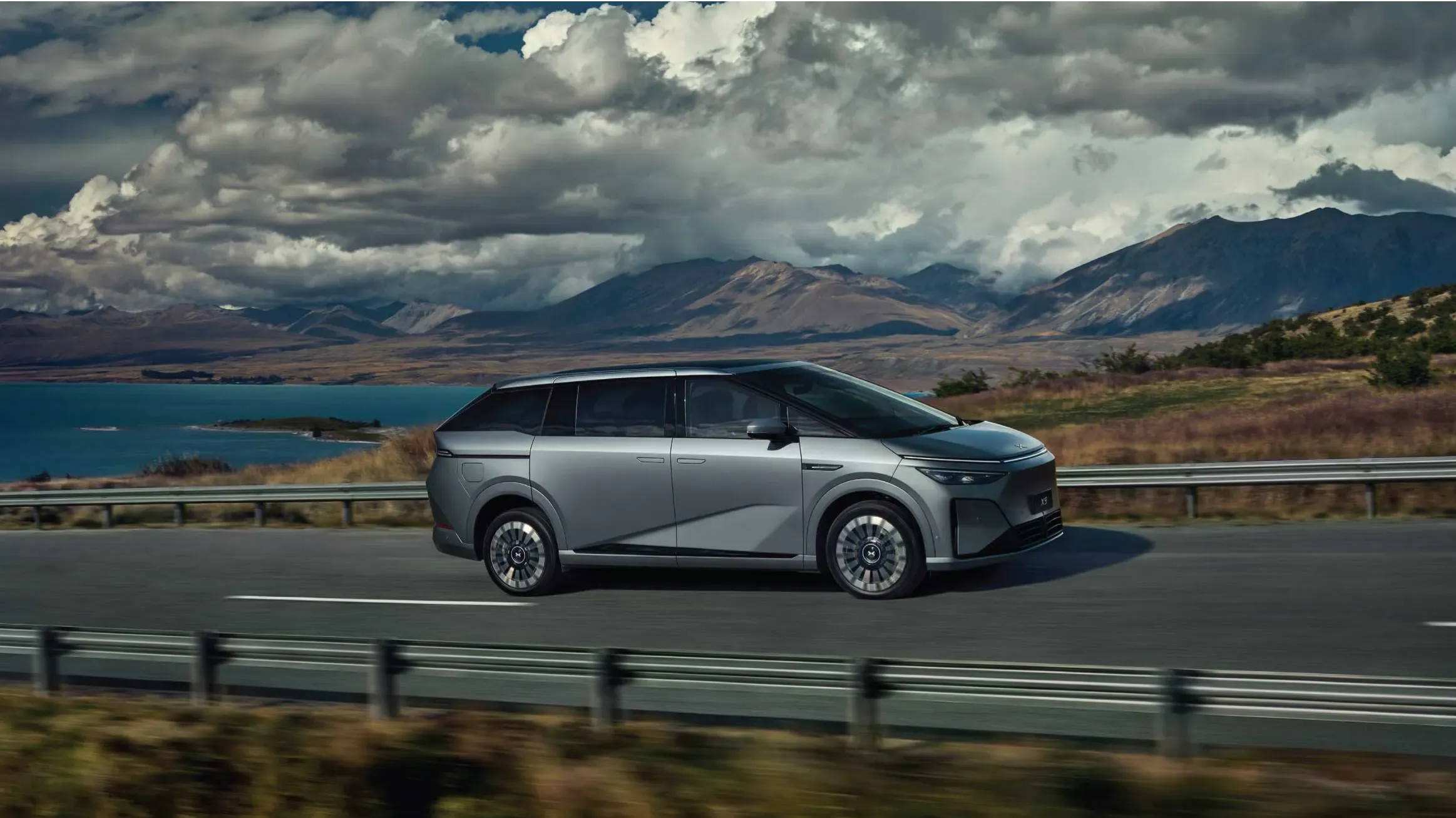 XPeng X9 arrives in Hong Kong with early bird price from HK$799,900