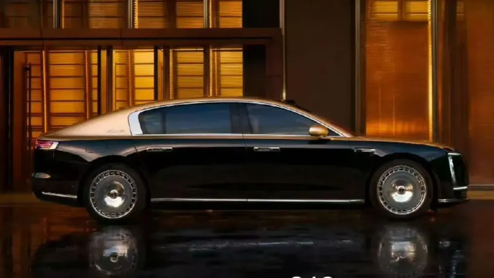 Huawei and JAC just launched China's own electric "Maybach" priced over $100K