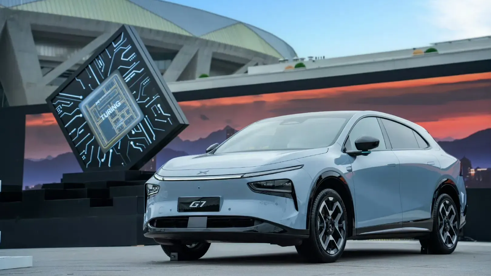 XPeng G7 with L3 hardware for under $30K receives 10,000 pre-orders in 9 minutes