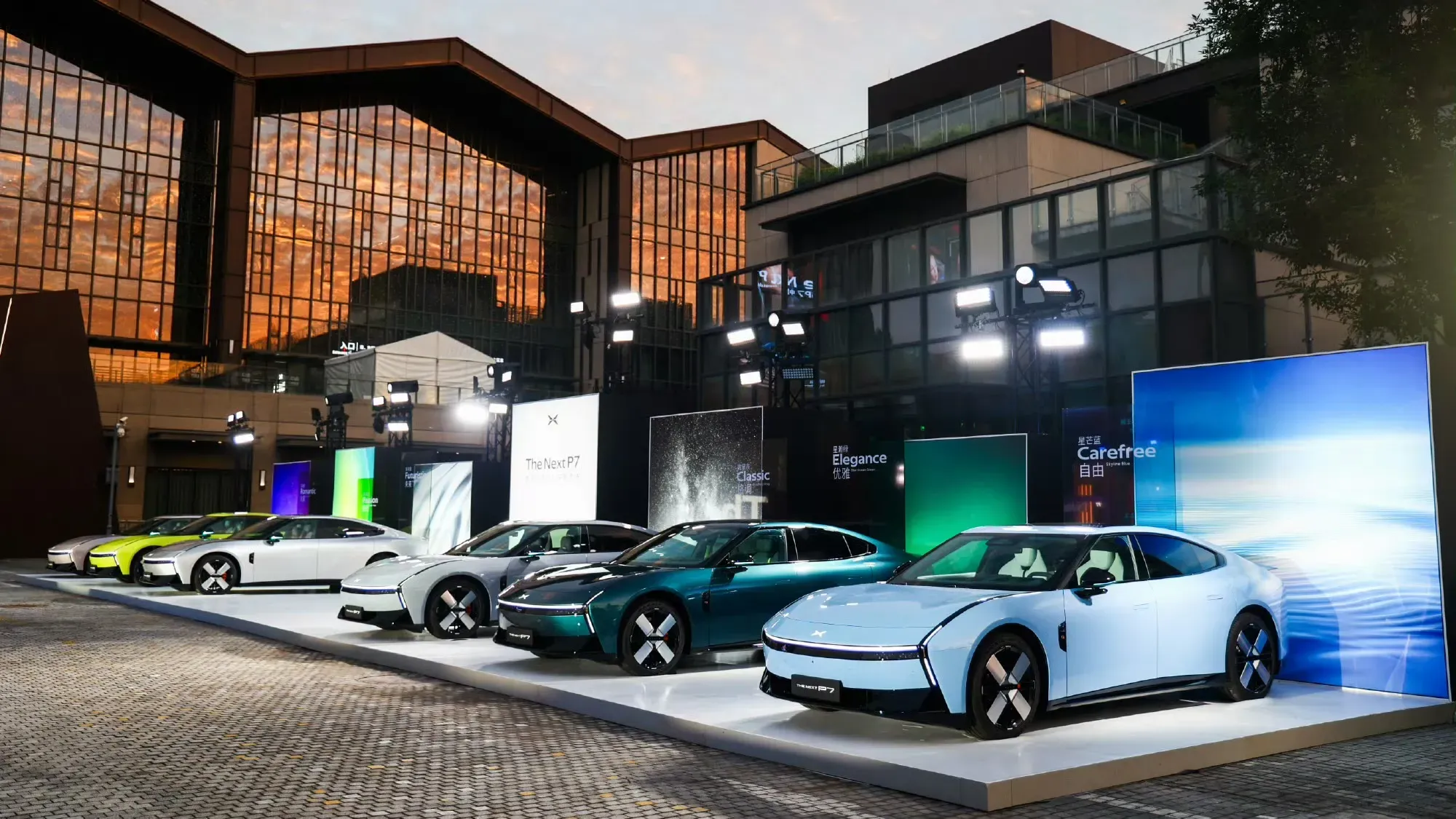 XPeng's all-new redesigned P7 gets record 10,000 pre-orders in 6min37s