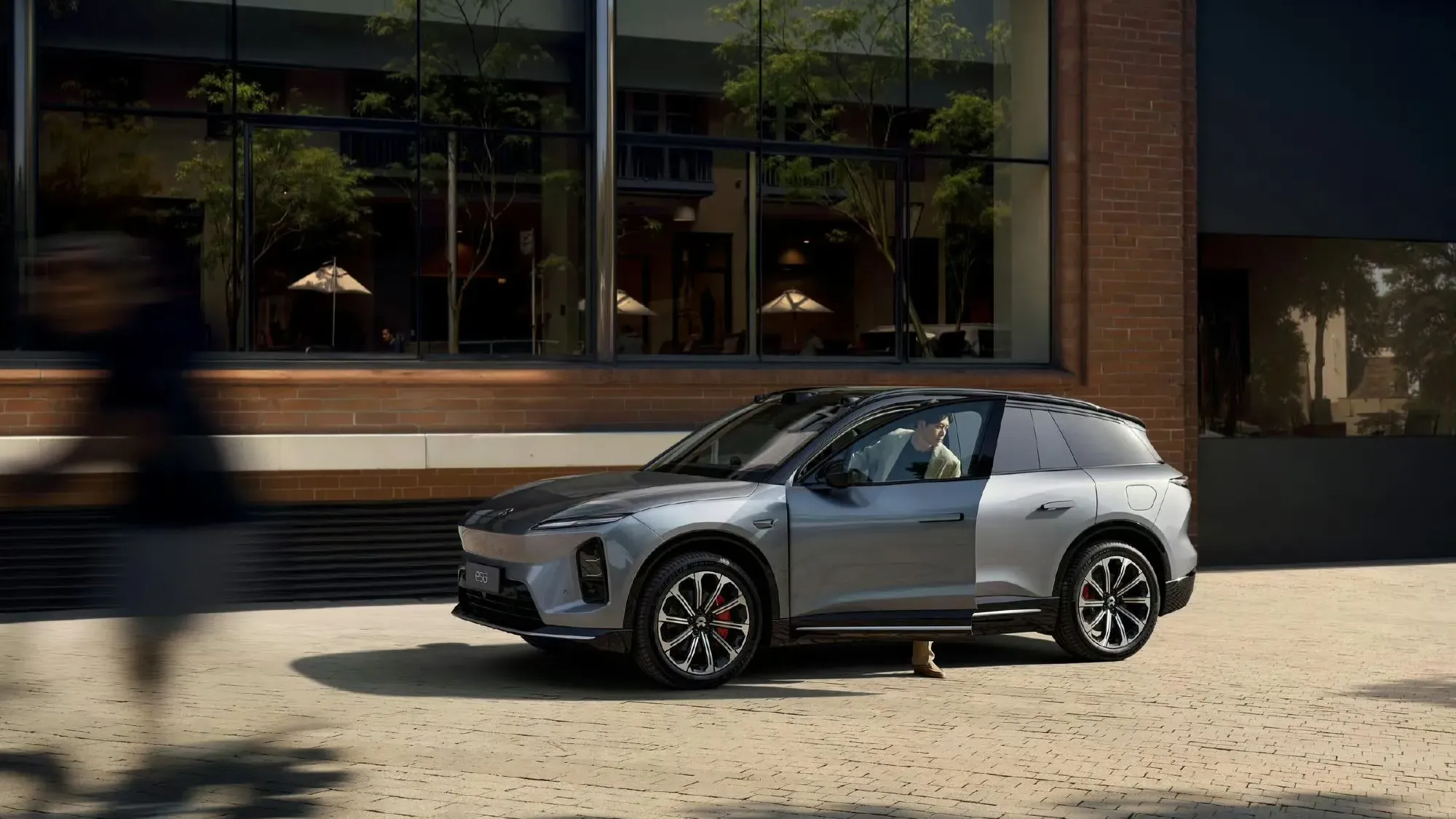 NIO launches campaign as ES6 nears 300,000th delivery milestone