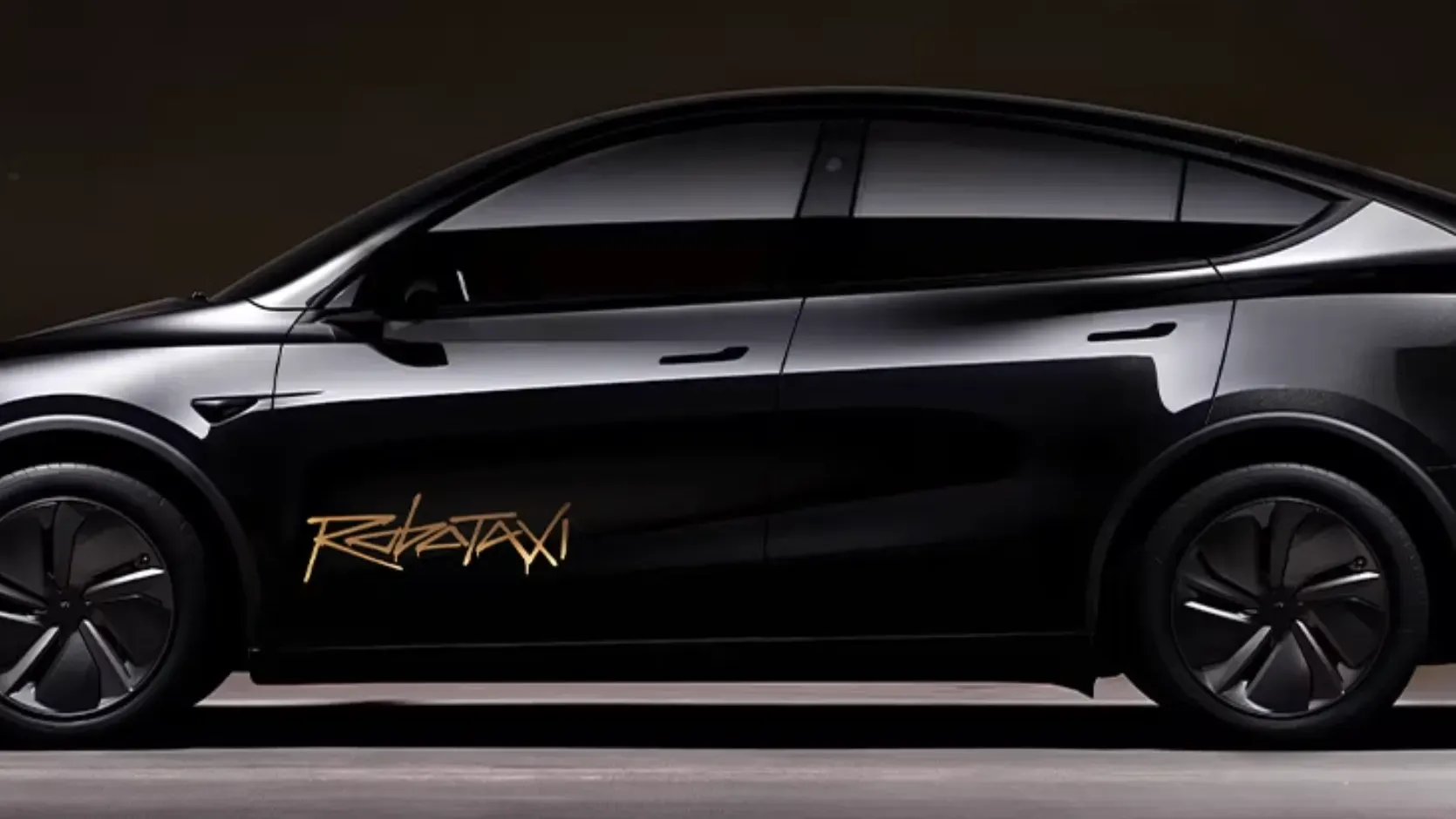 Tesla developing new FSD model with 10× parameters for late September launch