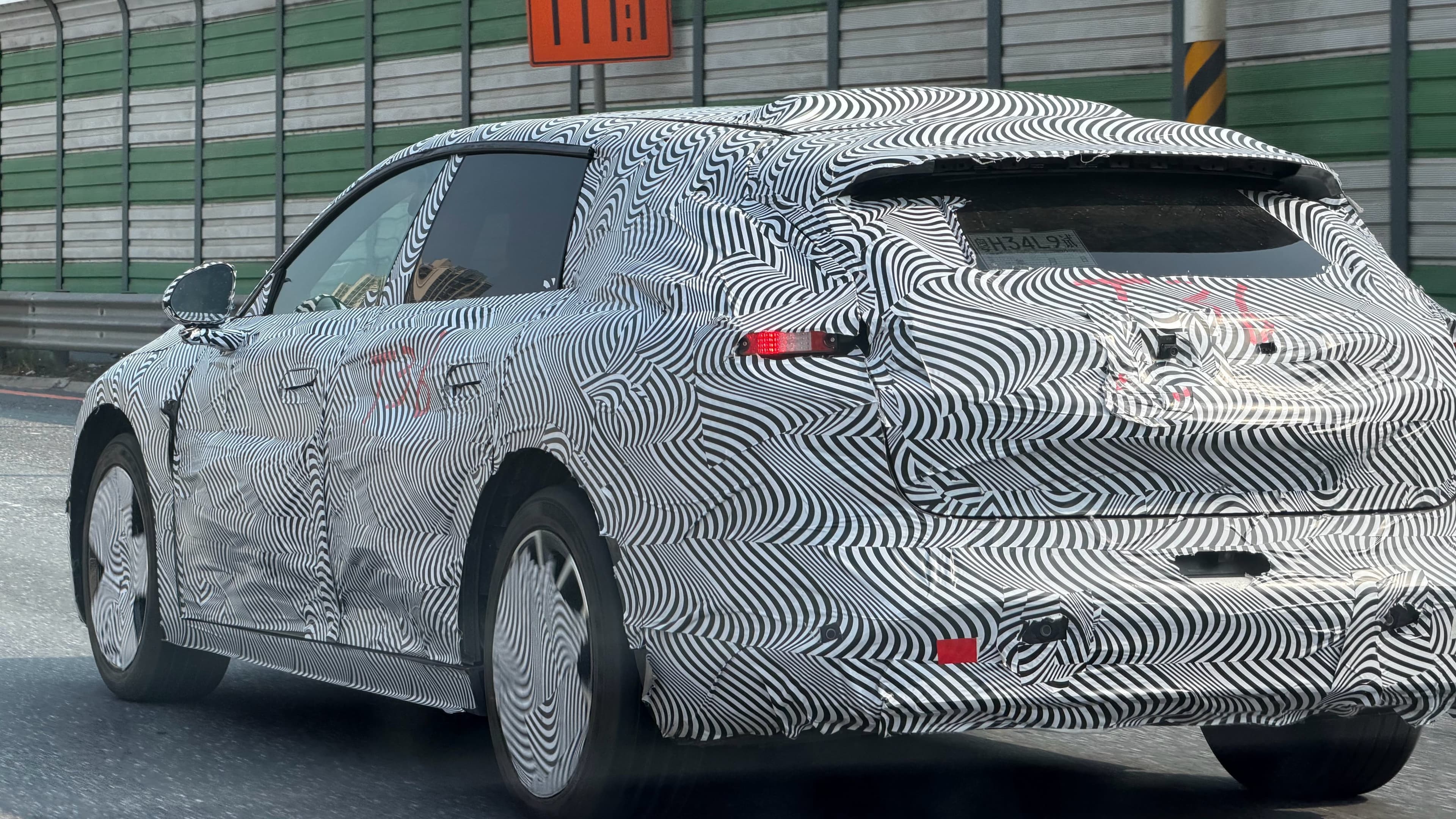 XPeng Mona D11T wagon resurfaces in spy shots as 2026 launch slips to next year