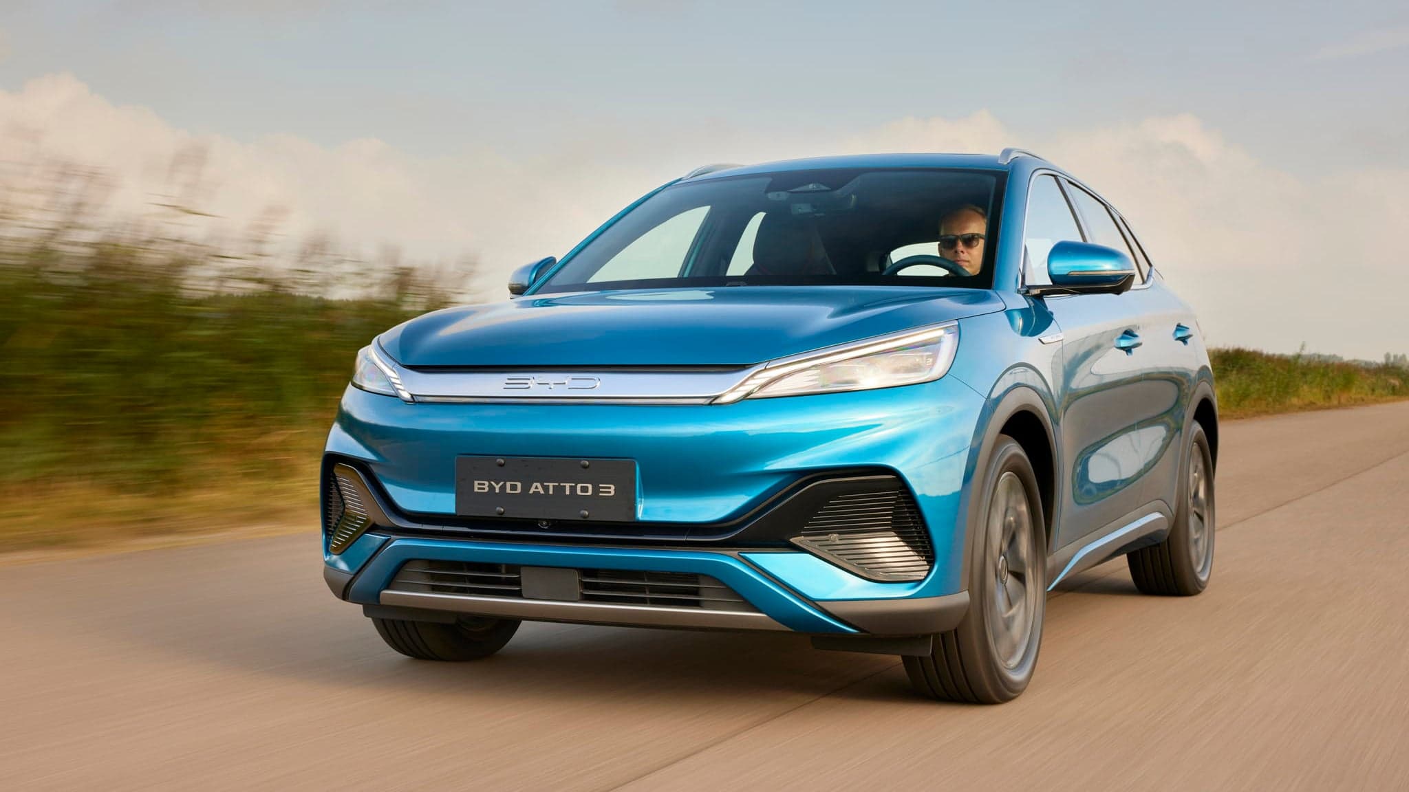 Rising gas prices drive Canadians to EVs while Chinese imports miss quota