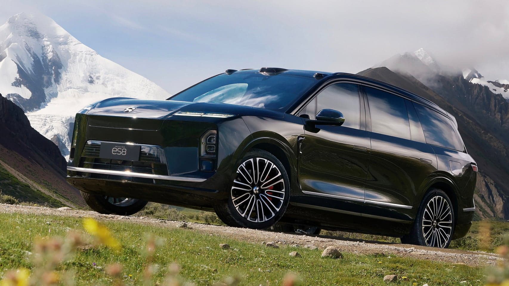 NIO's third-gen ES8 nears 150,000 deliveries in September