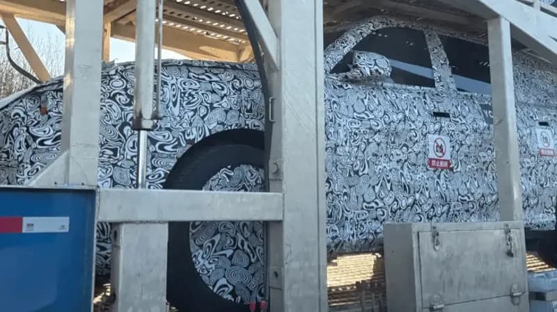 AITO M6 spy photos surfaced; new SUV to complete "56789" product matrix in 2026